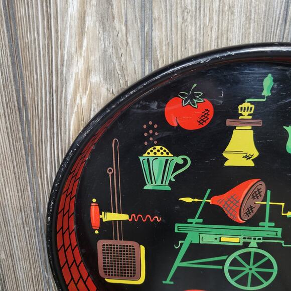 MCM Round Metal Serving Tray, BBQ's Cocktails - Picture 3 of 4